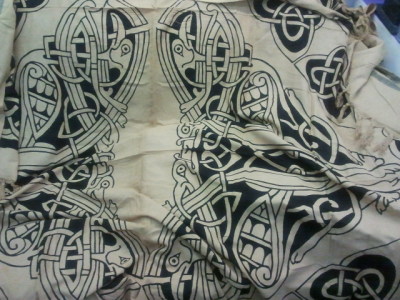 celtic cloth h